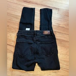 Hollister high rise super skinny black destroyed jeans size 1 S
